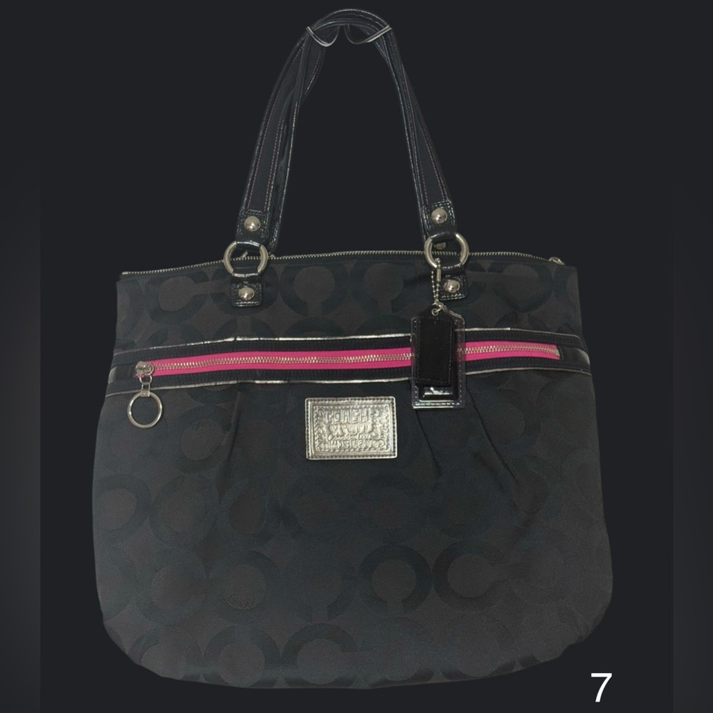 Live Show Coach Purchases! - Picture 8 of 11